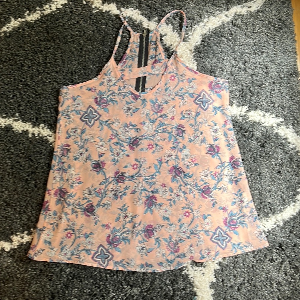 Flowy tank with flower design size medium